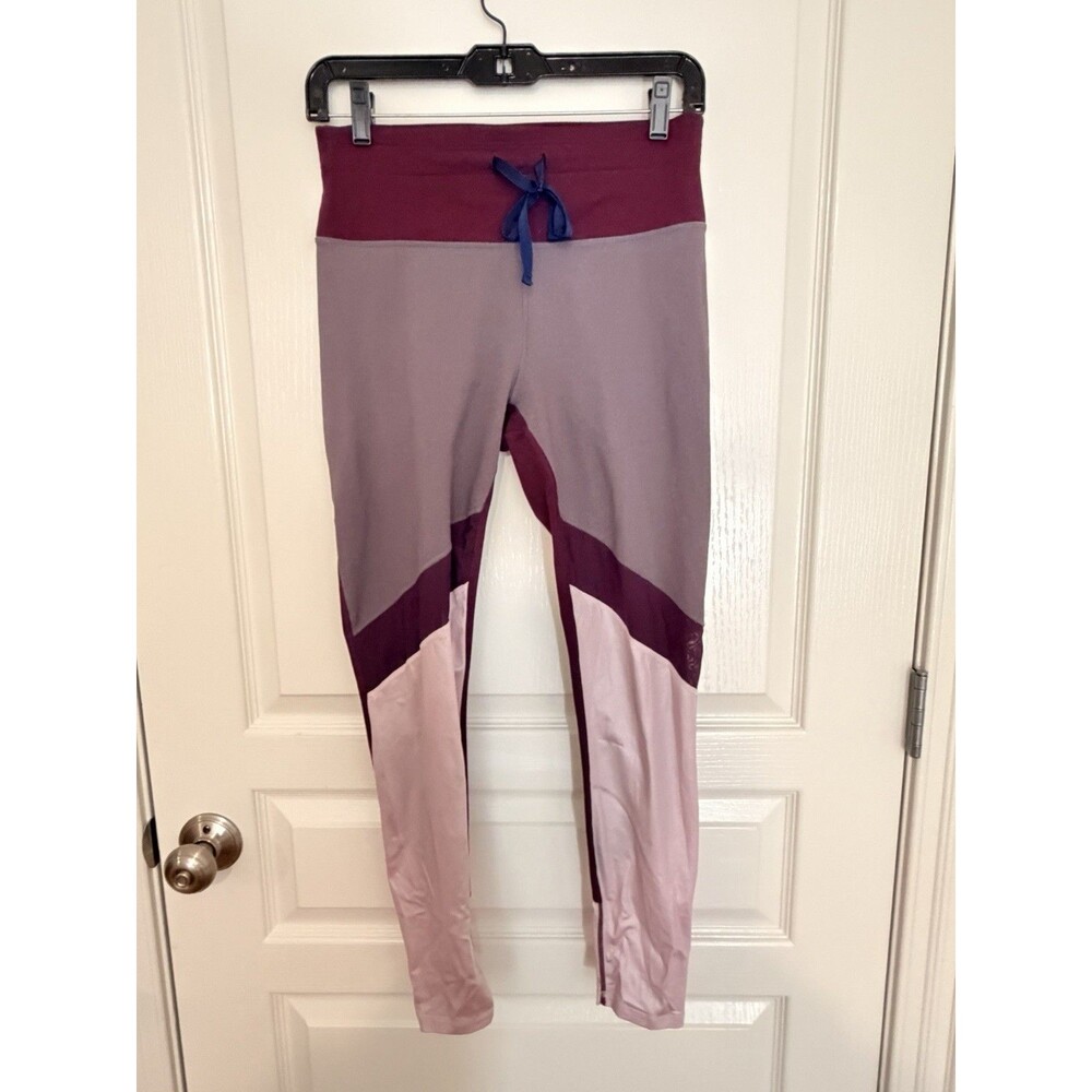 Fabletics Women’s Deep Purple Maroon Leggings sz Medium